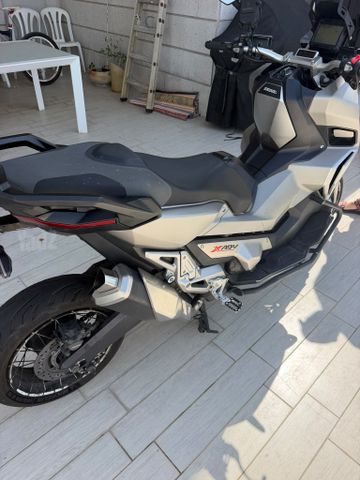 מודעת רכב הונדה X-ADV750