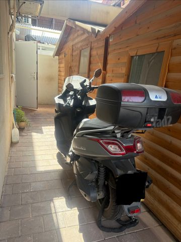 מודעת רכב קימקו דאון-טאון 350