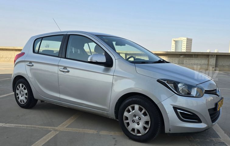 מודעת רכב יונדאי i20