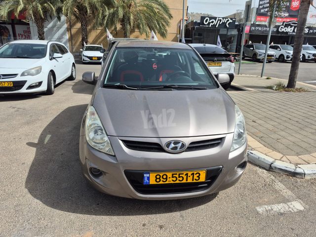 מודעת רכב יונדאי i20