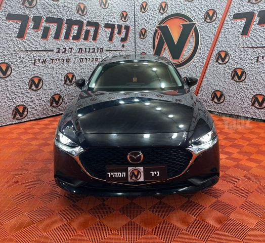 מודעת רכב מאזדה 3