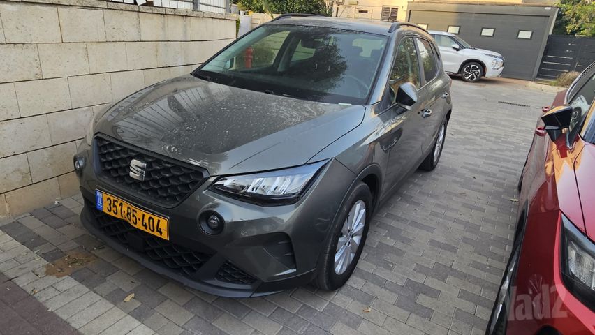 מודעת רכב סיאט ארונה