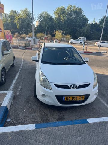 מודעת רכב יונדאי i20