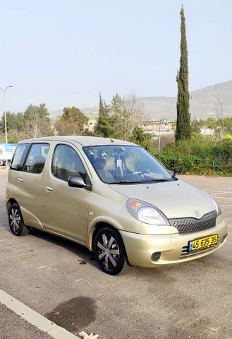 מודעת רכב טויוטה יאריס