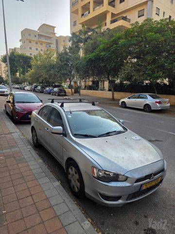 מודעת רכב מיצובישי לנסר