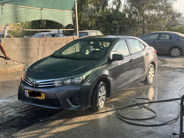 מודעת רכב טויוטה קורולה