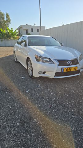 מודעת רכב לקסוס GS
