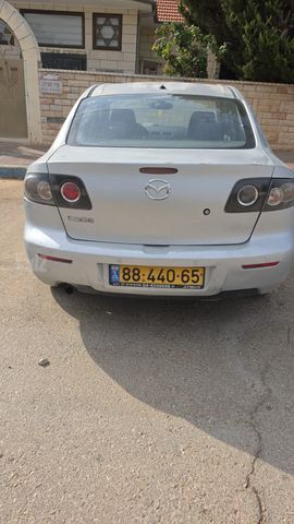 מודעת רכב מאזדה 3