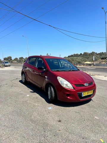 מודעת רכב יונדאי i20