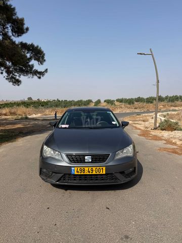 מודעת רכב סיאט לאון