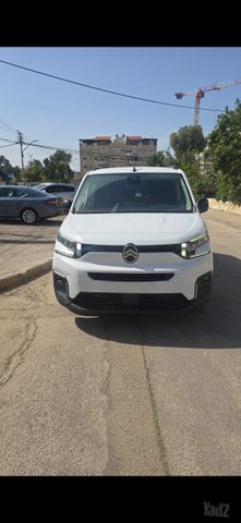 מודעת רכב סיטרואן ברלינגו