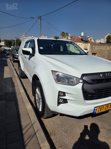 מודעת רכב איסוזו די-מקס