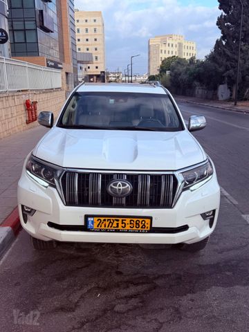מודעת רכב טויוטה לנד קרוזר