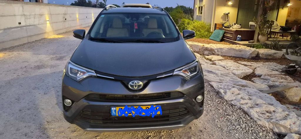 מודעת רכב טויוטה RAV4