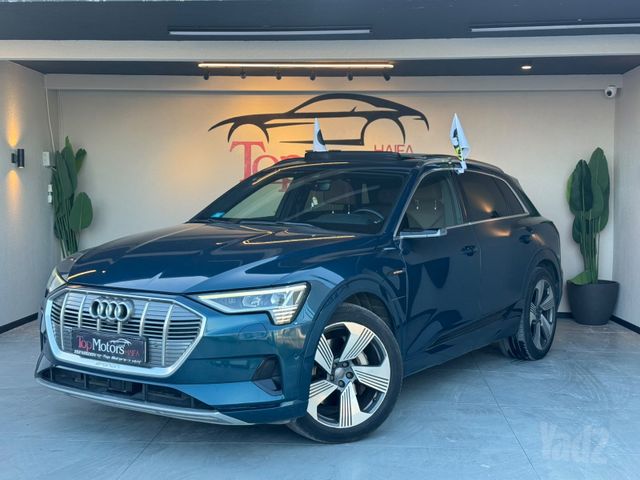 מודעת רכב אאודי E-tron