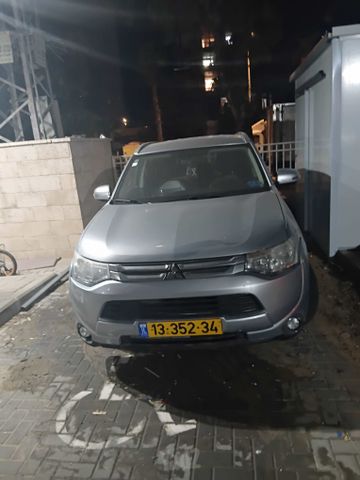 מודעת רכב מיצובישי אאוטלנדר
