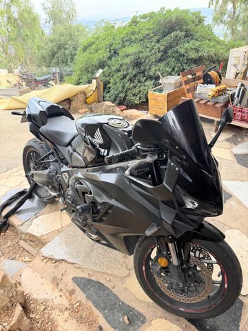 מודעת רכב הונדה CBR650R