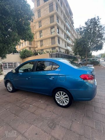 מודעת רכב מיצובישי אטראז'