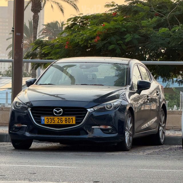 מודעת רכב מאזדה 3