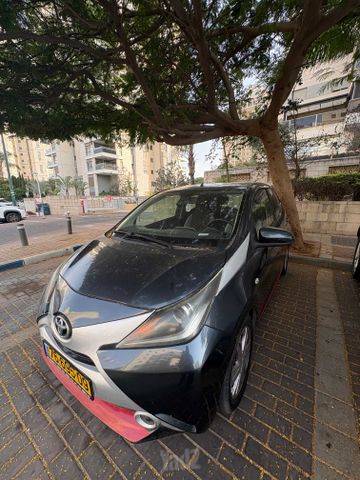 מודעת רכב טויוטה אייגו