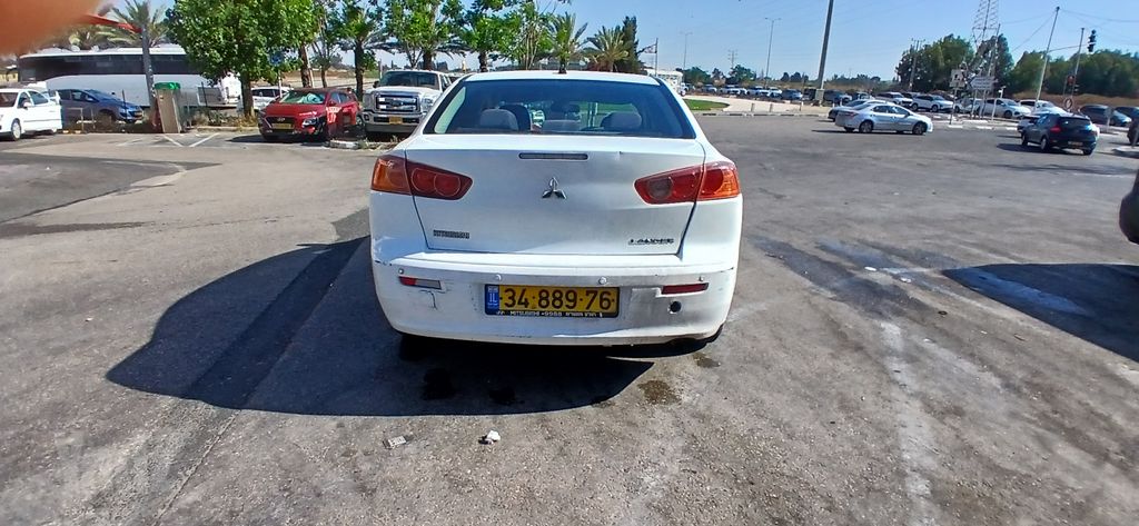 מודעת רכב מיצובישי לנסר