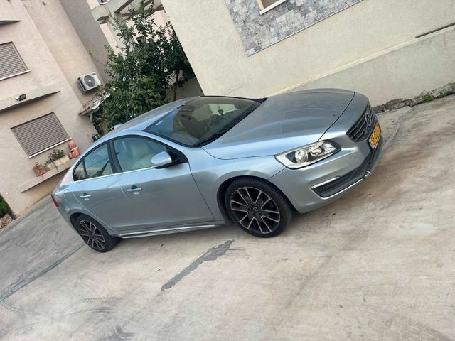 מודעת רכב וולוו S60