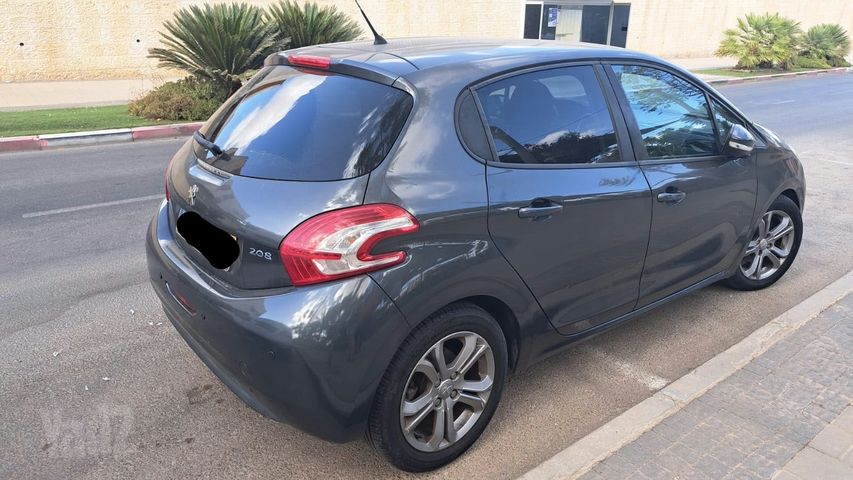 מודעת רכב פיג'ו 208