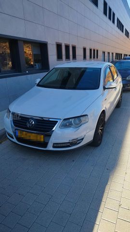 פאסאט Comfortline אוט׳ בנזין סדאן 4 דל 2.0 (150 כ״ס)