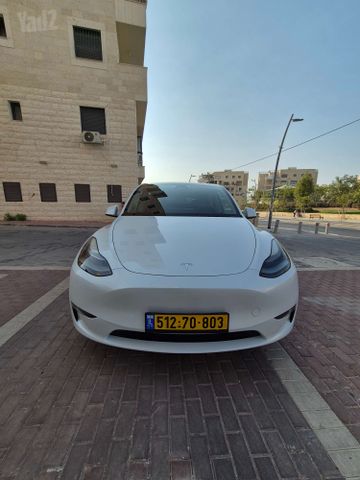 מודעת רכב טסלה מודל Y