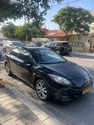 מודעת רכב מאזדה 3