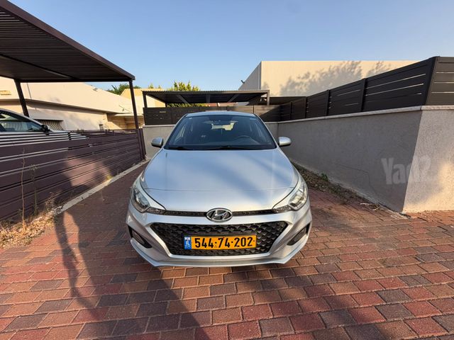 מודעת רכב יונדאי i20
