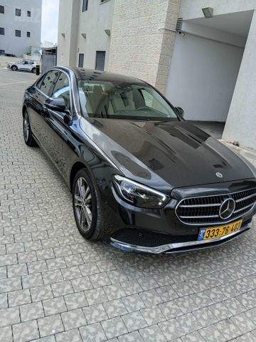 מודעת רכב מרצדס-בנץ E-class