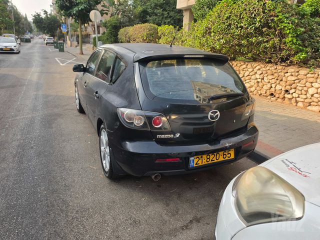 מודעת רכב מאזדה 3