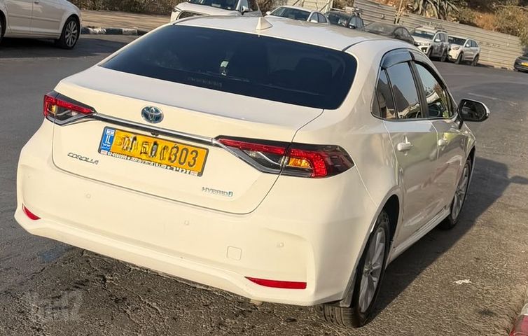 מודעת רכב טויוטה קורולה