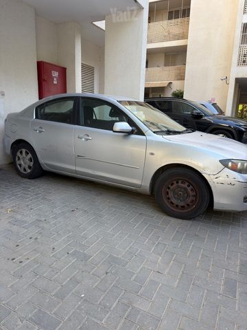 מודעת רכב מאזדה 3