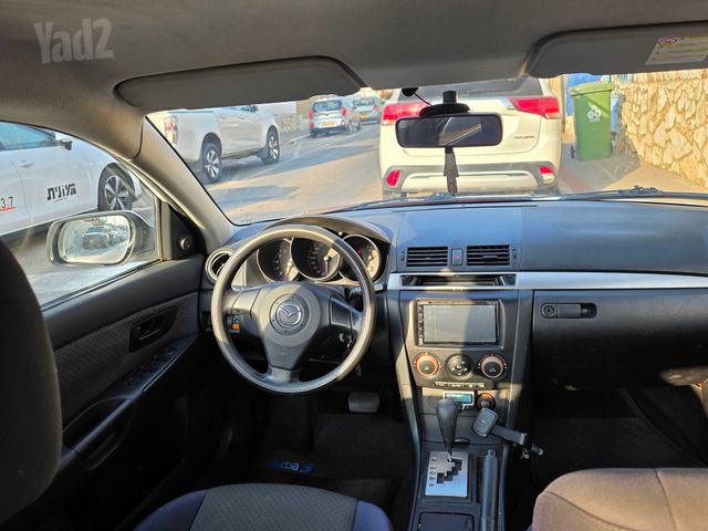 מודעת רכב מאזדה 3