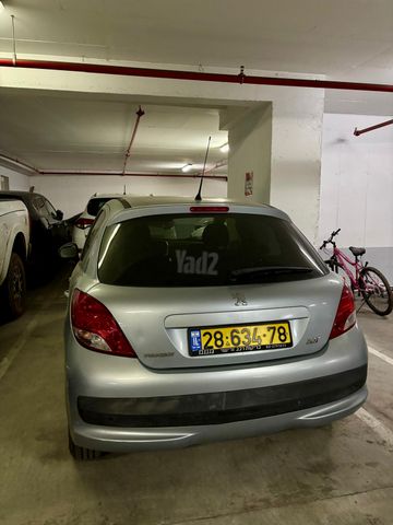 מודעת רכב פיג'ו 207