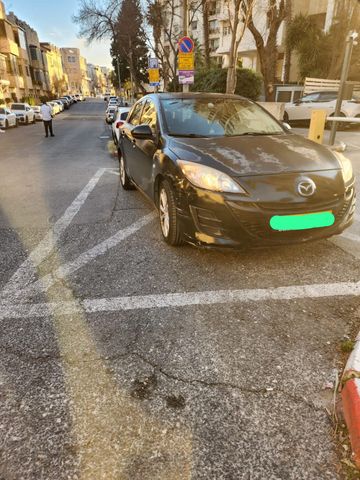 מודעת רכב מאזדה 3
