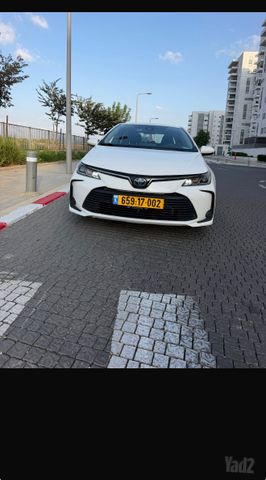 קורולה Sun היברידי אוט׳ 1.8 (98 כ״ס)