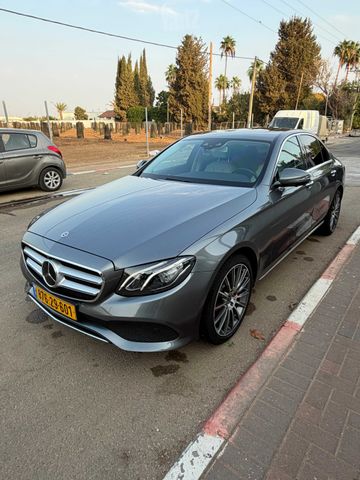 מודעת רכב מרצדס-בנץ E-class