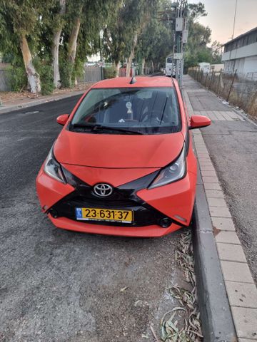 מודעת רכב טויוטה אייגו