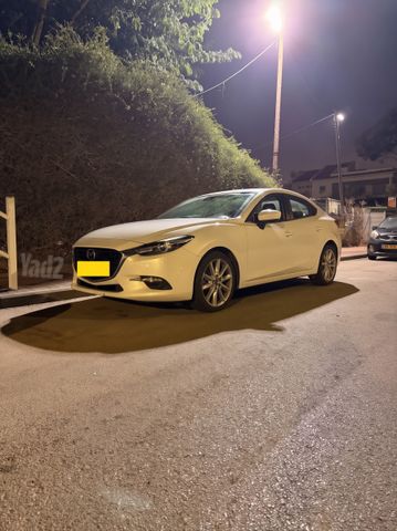 מודעת רכב מאזדה 3