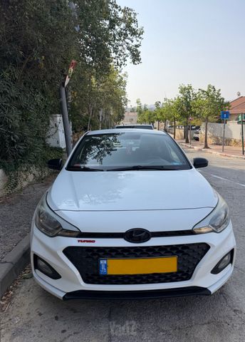 מודעת רכב יונדאי i20