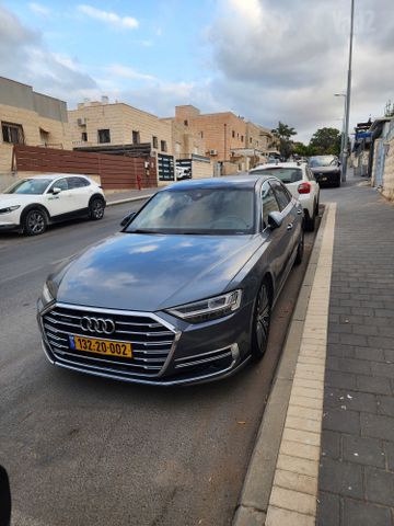 מודעת רכב אאודי A8