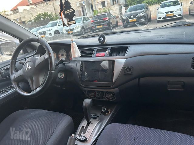 מודעת רכב מיצובישי לנסר