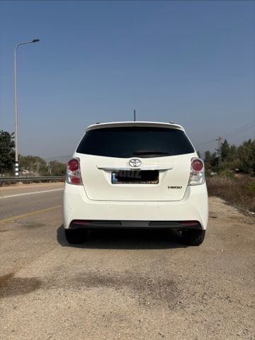 מודעת רכב טויוטה ורסו
