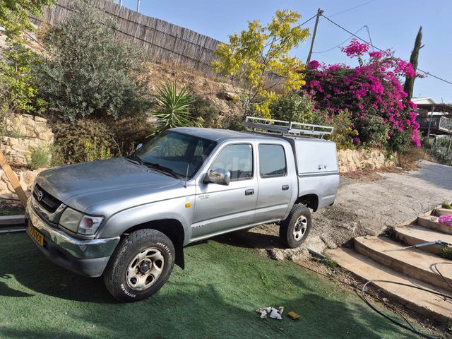 מודעת רכב טויוטה היילקס