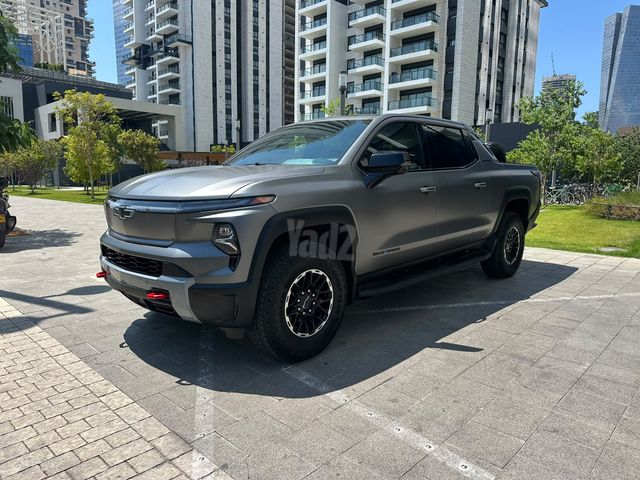 מודעת רכב שברולט סילברדו EV