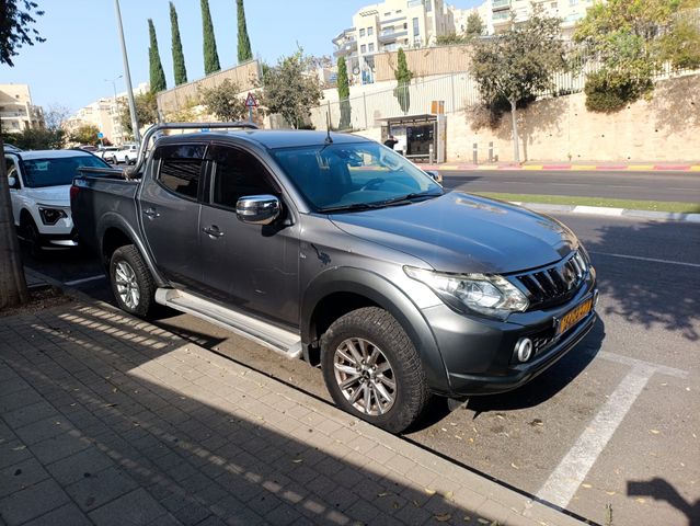 מודעת רכב מיצובישי טרייטון / L200