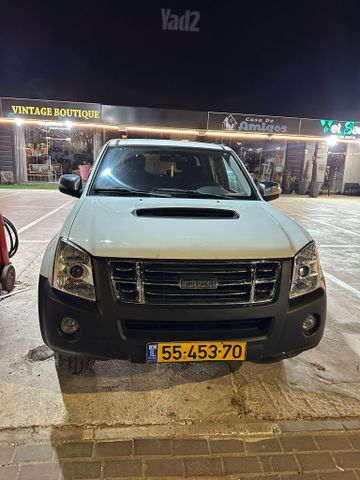 מודעת רכב איסוזו די-מקס